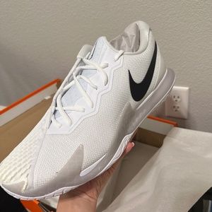 NIKE AIR ZOOM VAPOR CAGE 4 HC